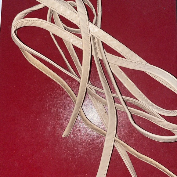 Makage Dress - Picture 11 of 11